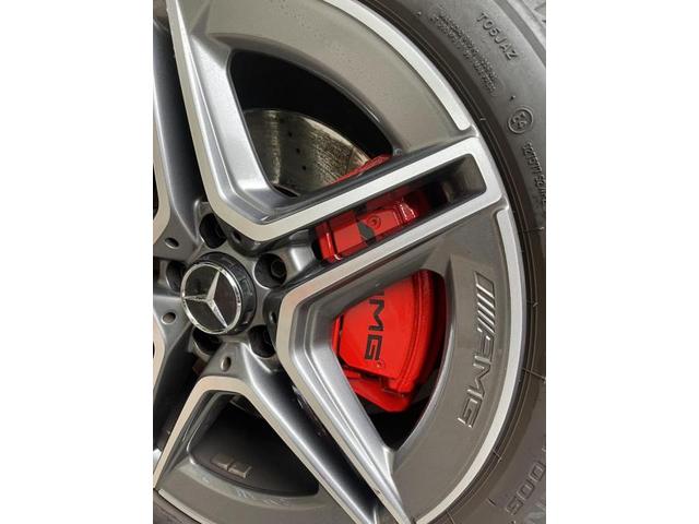 M・ベンツ　CLAクラス　キャリパー塗装