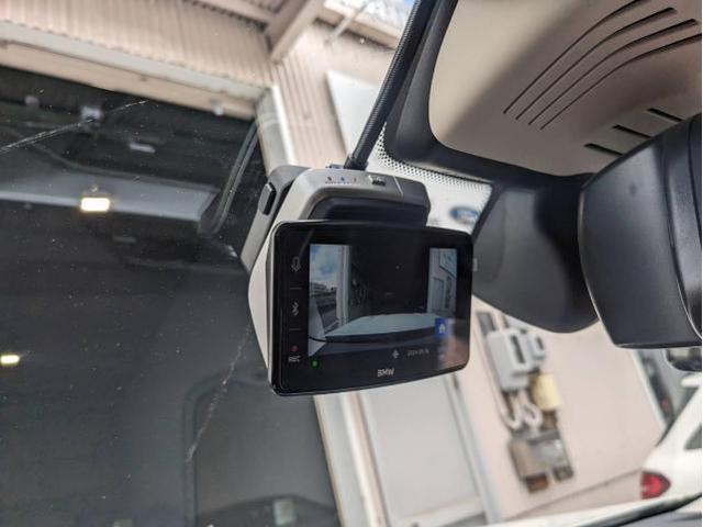 BMW X3 純正ドラレコ取り付け|グーネットピット BMW X3 純正ドラレコ取り付け|グーネットピット