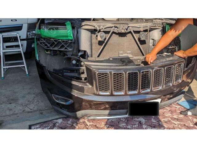 ジープ グランドチェロキー WK36T フロントバンパーグリル ジープ グランドチェロキー WK36T フロントバンパーグリル