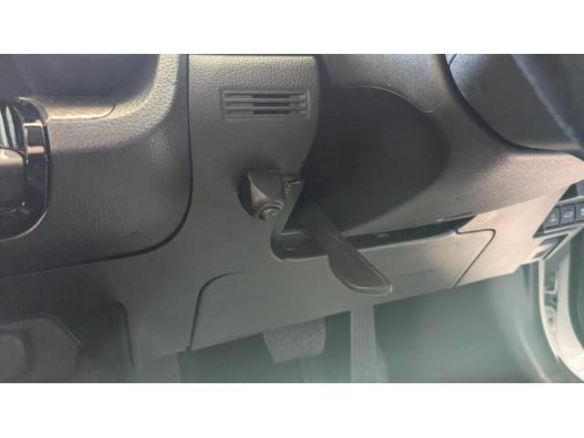 60プリウス　TVキャンセラー取り付け　走行中　TV視聴