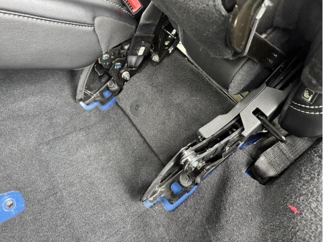 R2年式　ジープ　JL　ラングラー　リアリクライニングｋｉｔ取付