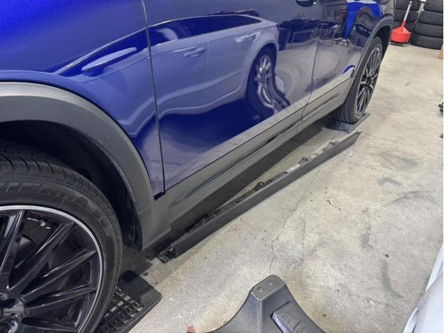 X247 メルセデス・ベンツ GLB サイドステップ・マフラーカッター・キャリパーカバー取付