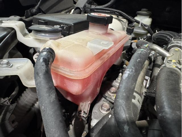 H28年　レクサス　ＮＸ200ｔ　ウォーターポンプ交換