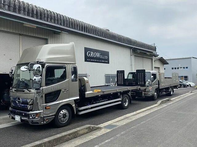 積載車２台完備しております。
