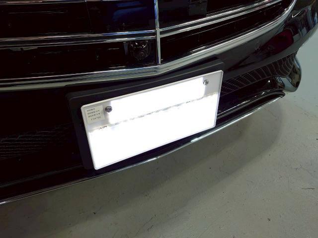 メルセデス・ベンツ Eクラス 字光式プレート取付　取り付け　安い　土日営業　岐阜県　岐阜市　羽島市　各務原市　穂積市　土岐市　多治見市　瑞穂市　岐南町　笠松町　愛知県　一宮市　江南市　名古屋市