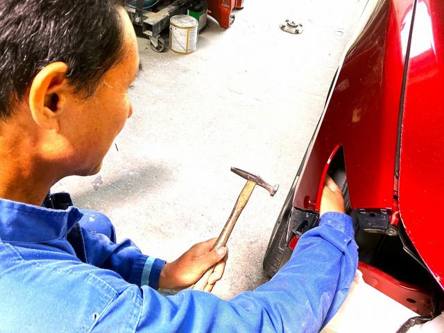 【工程３】ピンポイントで叩き出し・・・