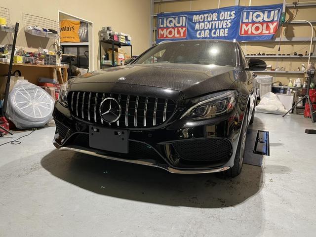 ベンツC200　W205　パナメリカーナグリル取付　法定点検　輸入車　欧州車　カスタム　修理　車検　愛知　豊橋　豊川　蒲郡　浜松　静岡　アウディ　BMW　ベンツ　ワーゲン