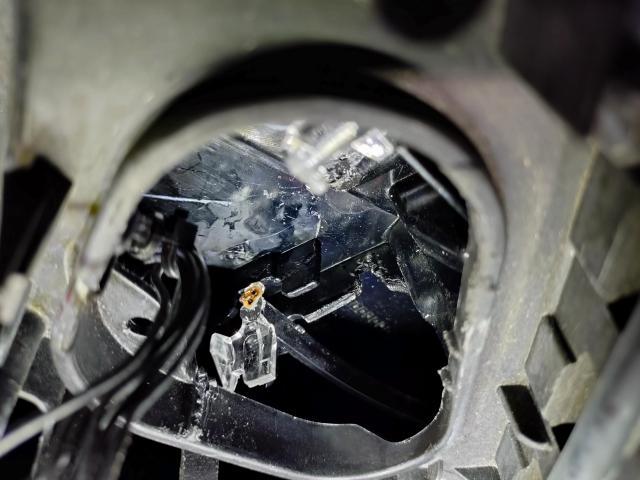 BMW M2　LED　片側消灯　法定点検　輸入車　欧州車　カスタム　修理　車検　愛知　豊橋　豊川　蒲郡　浜松　デイライト球切れ　DRL　スモールランプ　暗い　片目