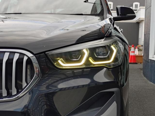 BMW X1 LEDデイライト球切れ修理　F48　法定点検　輸入車　欧州車　カスタム　修理　車検　愛知　豊橋　豊川　蒲郡　浜松　スモールライト　イカリング　片側　ヘッドライト交換