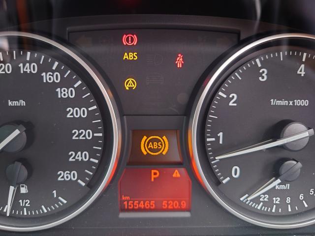 BMW　325iツーリング　ABS警告ランプ点灯　E91　輸入車修理専門店　　伊勢市　カーブティック三共