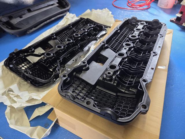 ＢＭＷ　３シリーズ　E43　エンジンオイル漏れ修理・整備　輸入車修理専門店　　伊勢市　カーブティック三共