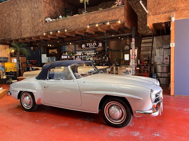 メルセデス・ベンツ　190ＳＬ　セラミックコーティング