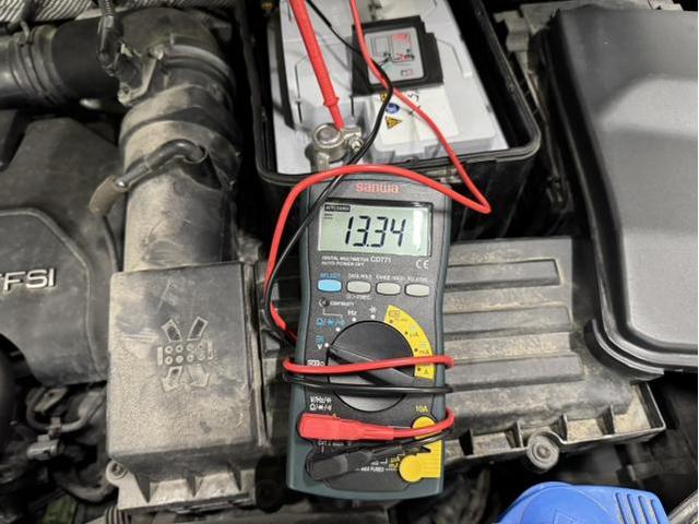 アウディ　Ｑ３スポーツバック　電装系修理 　　名古屋市　北区　西区　北名古屋市