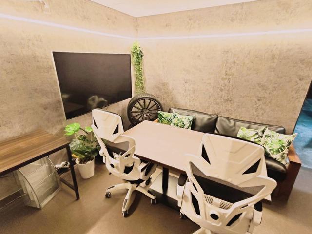 ＸＸＸＸ ＣＲＯＳＳ ウルトラクロス サービス紹介の2つ目