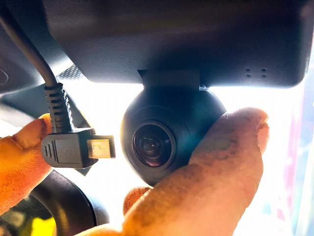 ドライブレコーダーの取付や・・・