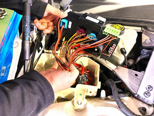 「症例１」電気回りの接触不良