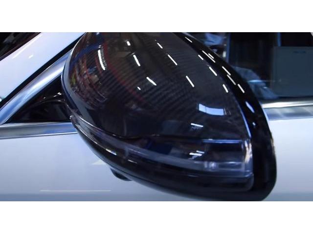 メルセデスベンツ W213 E220d AMGライン アンビエントライトエアコン吹き出し口前後　 
3Dツイーター 取り付け ダイヤモンドグリル（SOL）