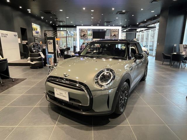 ＭＩＮＩ　ＮＥＸＴ　みなとみらい　ウエインズインポートカーズ（株）