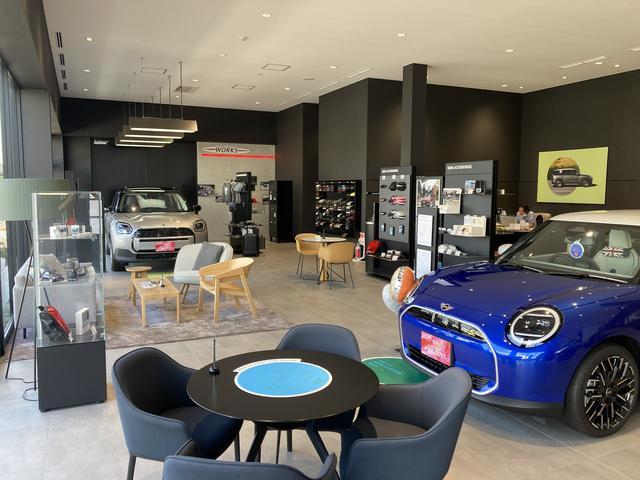 ＭＩＮＩ平塚 ＡＬＣ ＭＯＴＯＲＳ ＧＲＯＵＰ サービス紹介の2つ目