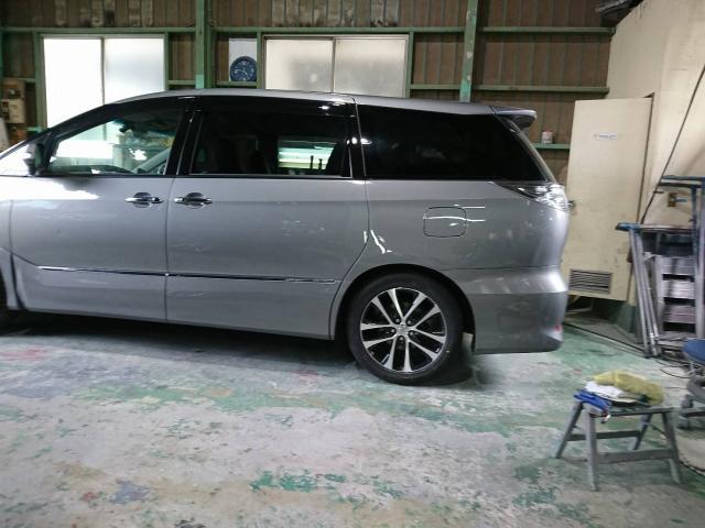 トヨタ/エスティマ/スライドドア鈑金塗装/板金・外装補修/整備/点検/車検/鈑金/塗装/カスタム/全塗装/代車無料/埼玉県/八潮市/吉川市/草加市/越谷市/川口市/春日部市/千葉県/茨城県/群馬県/国産車