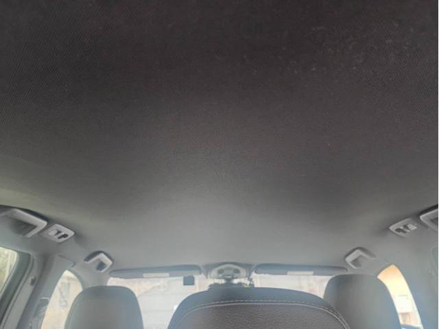 【ポルシェ カイエン】ルーフライニングの張替をして天井たれを補修