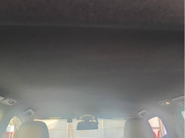 【ポルシェ カイエン】ルーフライニングの張替をして天井たれを補修