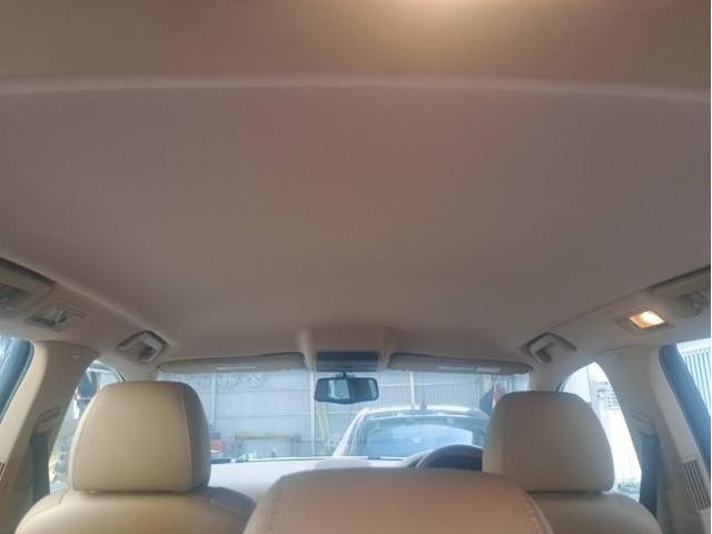 【ポルシェ カイエンS】ルーフライニングの張り替え