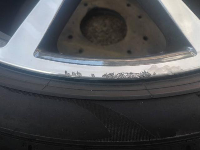 【ポルシェ・911カレラ】ホイール修理（ポリッシュ風仕上げ）