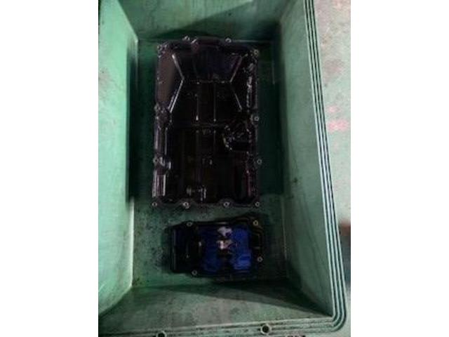 ＵＳ　ＴＯＹＯＴＡ　SEQUOIA　SR5　ATFオイル圧送交換　デフオイル交換作業
トランスファーオイル交換　