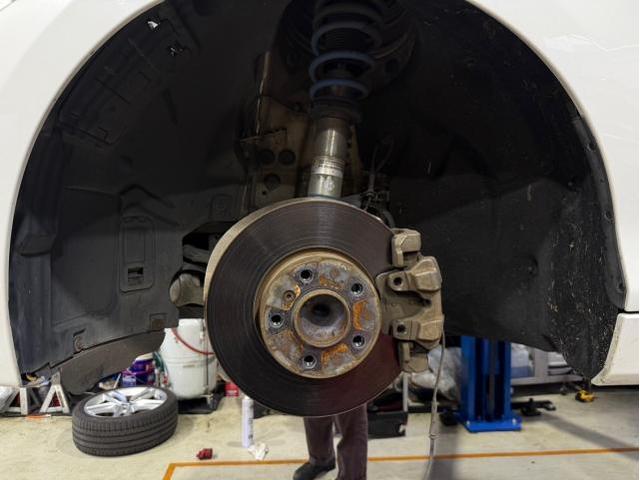 ＢＭＷ　１シリーズ　サスペンション・足回り修理・整備