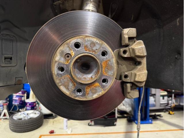 ＢＭＷ　１シリーズ　サスペンション・足回り修理・整備