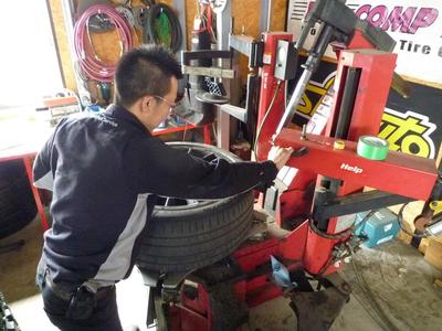 大口径のタイヤ組替えもお任せを!