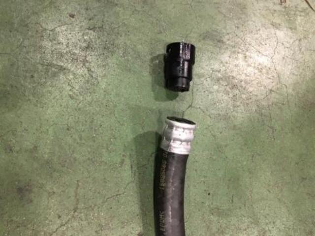 キャデラックエスカレード エンジン冷却水漏れ修理