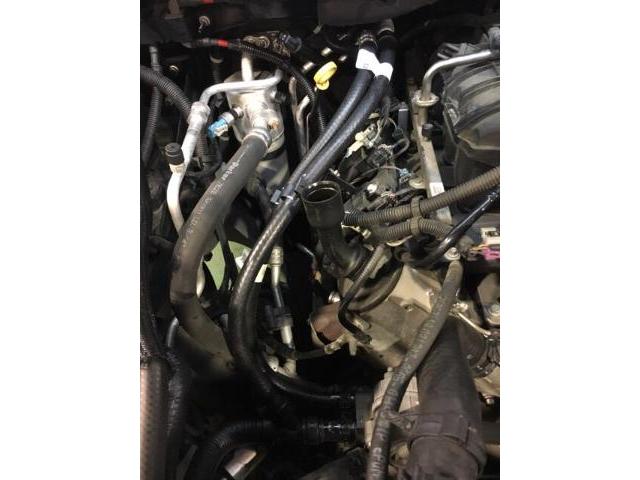 キャデラックエスカレード エンジン冷却水漏れ修理