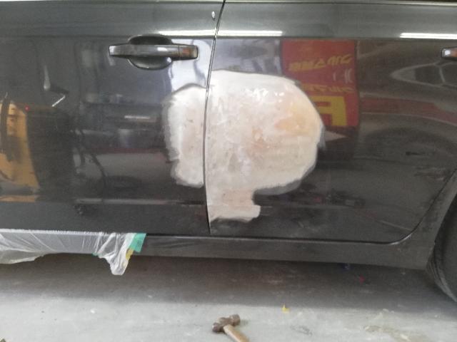 インプレッサ 左フロントドア 左リアドア 鈑金 塗装 キズ 横浜 川崎 町田 市が尾 レンタカー 買取査定 販売 新車 中古車 クレジットカード ローン 保険 保険修理 修理 板金 見積無料 TEL メール 問い合わせ