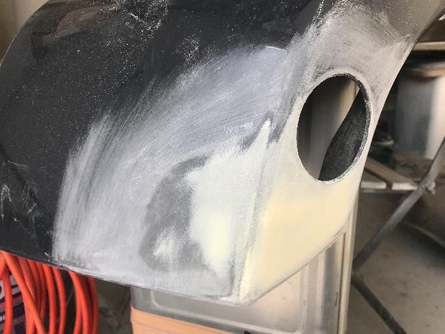 ジープ　ラングラー　左フェンダー　修理　交換　脱着　ヘコミ　キズ　外車　安い　格安　ヘコミ　キズ　輸入車　青葉台　市が尾　横浜　ヨコハマ　レンタカー　買取査定　