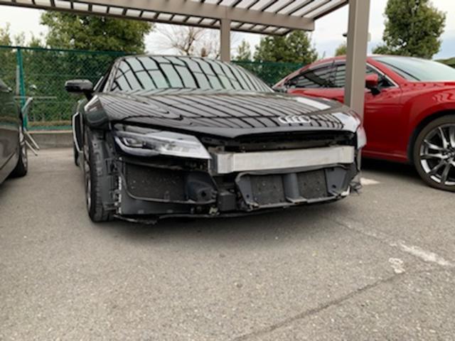 Audi アウディ R8 塗装（ホイール・フロントバンパー・グリル・エンブレム）飛び石 純正 横浜 青葉区 修理 