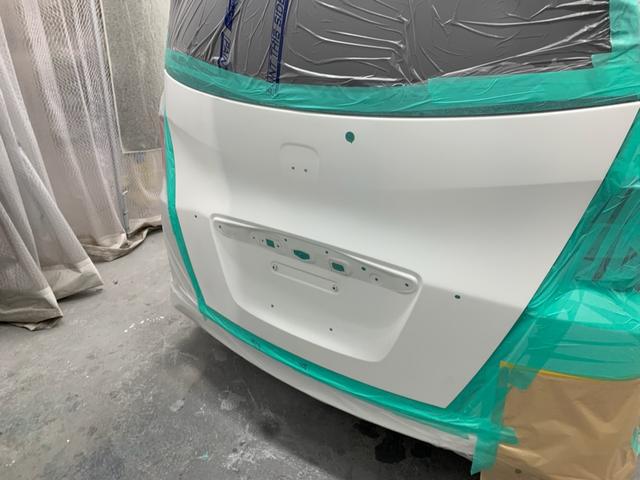 HONDA FREED ホンダ フリード バックドア リアドア リアバンパー 傷 へこみ 修理 塗装