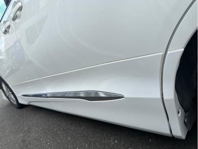 トヨタ　ノア　フロント・リアバンパー、リアゲート、左フロントドア・左スライドドアガーニッシュ修理