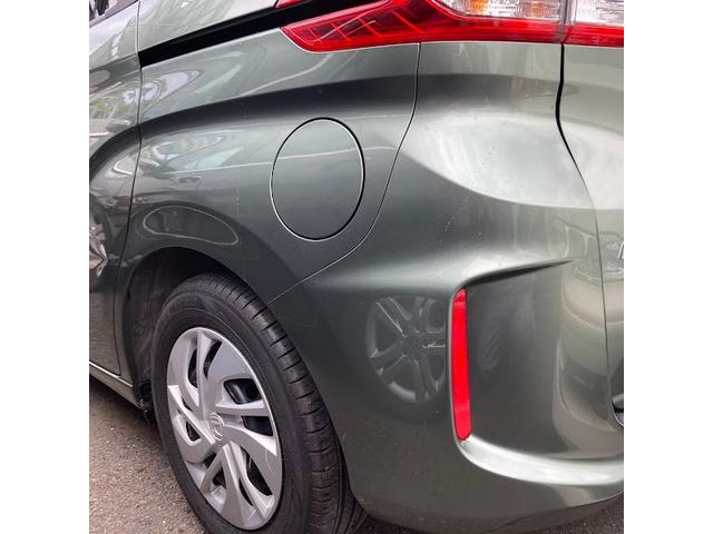 ホンダ　フリード　左リアクォーター、リアバンパー修理