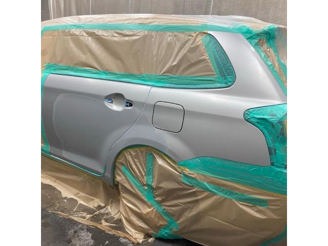 トヨタ　カローラフィールダー　左リアドア、左リアクォーター修理