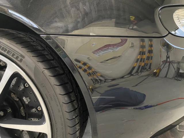 アストンマーティン　ＤＢＳ　左リアクォーター、左リアバンパー修理