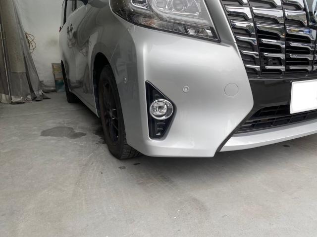 トヨタ　アルファード　右フロントバンパー、右リアゲート、左スライドドア修理