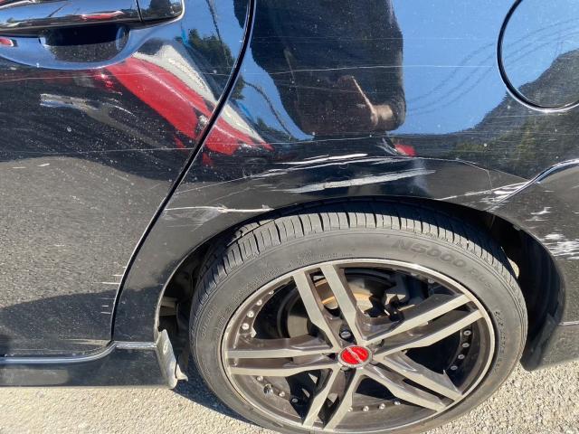 トヨタ　プリウス　左リアクォーター、リアバンパー、アルミホイール修理