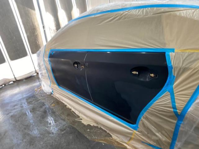 トヨタ　プリウス　左リアクォーター、リアバンパー、アルミホイール修理