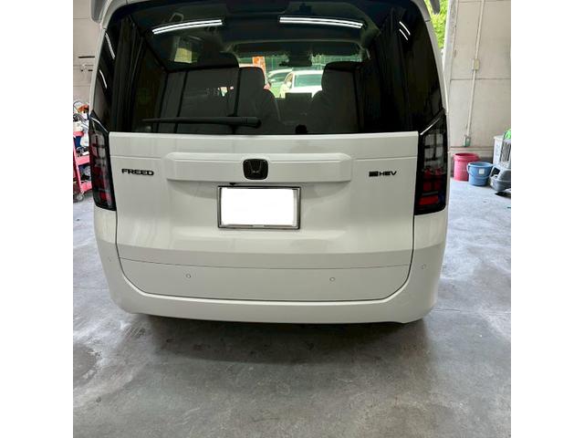 ホンダ　フリード　リアゲート・リアバンパー修理、ガラスコーティング