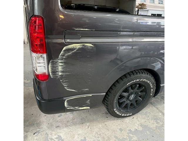 トヨタ　ハイエース　右リアクォーター、左スライドドア、左サイドシルパネル修理