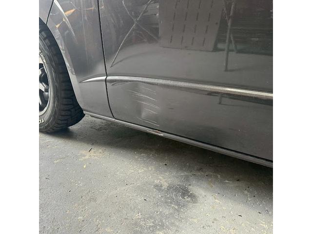 トヨタ　ハイエース　右リアクォーター、左スライドドア、左サイドシルパネル修理