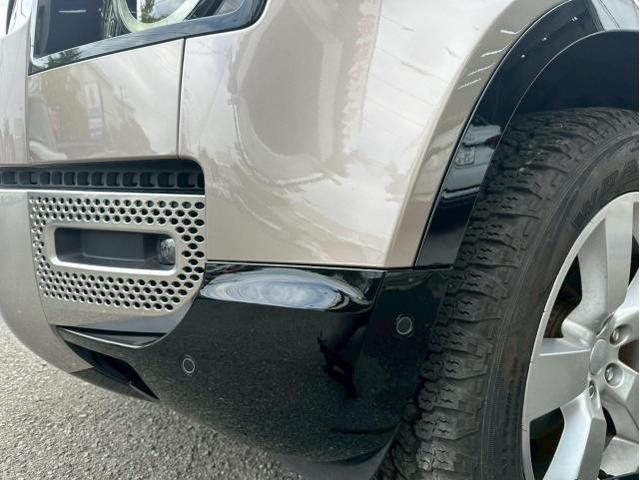 ランドローバー　ディフェンダー　左フロントバンパー、左フロントフェンダー修理