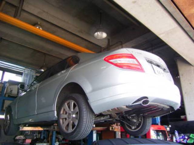 下回りの点検・整備もお任せください☆